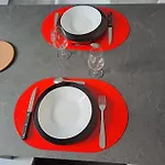 T2 Classé 3 étoiles, Refait à Neuf, Dans Quartier Calme * Rodez
