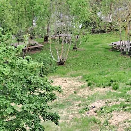 Agreable T2 Classe 3 Etoiles, Refait A Neuf, Dans Quartier Calme