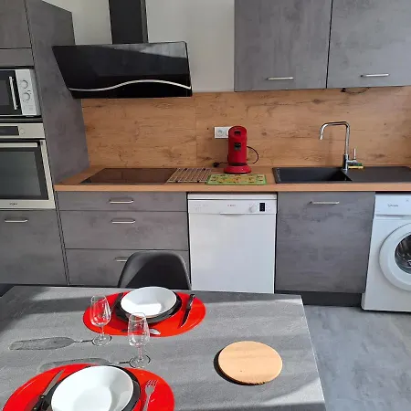 Lägenhet Agreable T2 Classe 3 Etoiles, Refait A Neuf, Dans Quartier Calme Rodez
