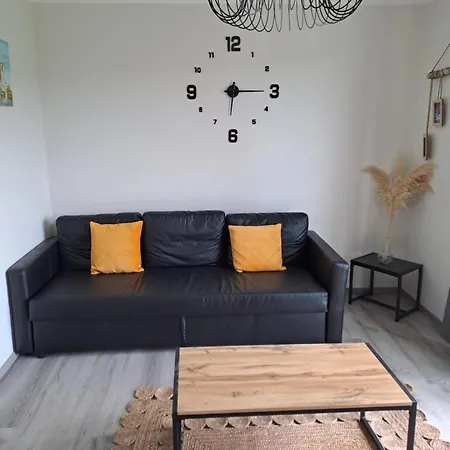 Agreable T2 Classe 3 Etoiles, Refait A Neuf, Dans Quartier Calme * Rodez