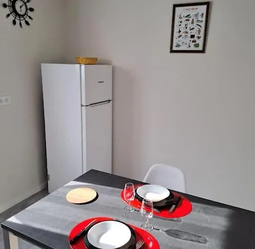 T2 Classé 3 étoiles, Refait à Neuf, Dans Quartier Calme * Rodez